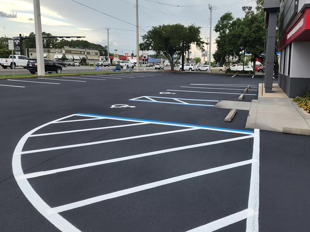 Cambridge driveway asphalt installation